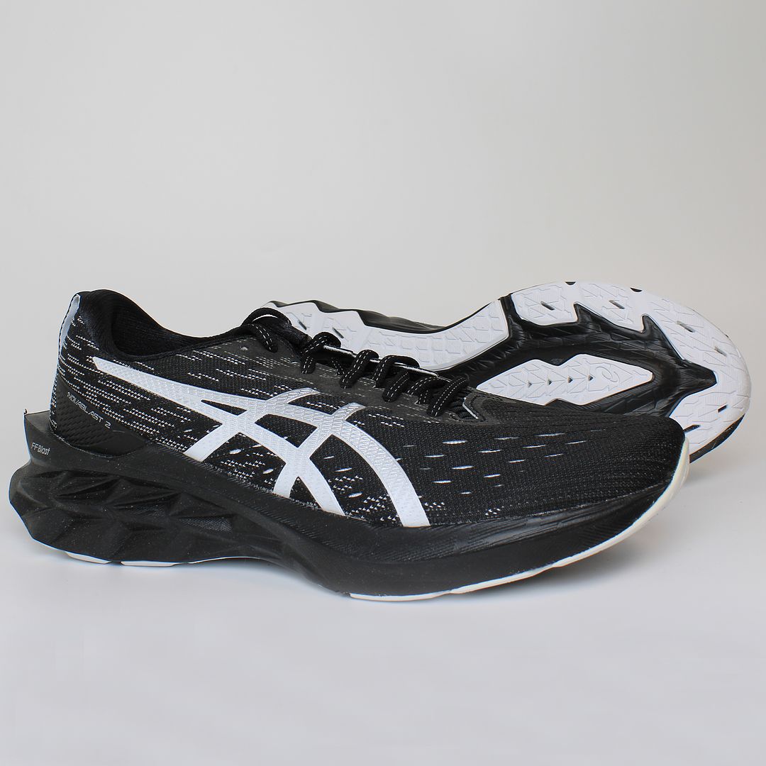 Asics NovaBlast 22 Mens Black Running Trainers NO BOX