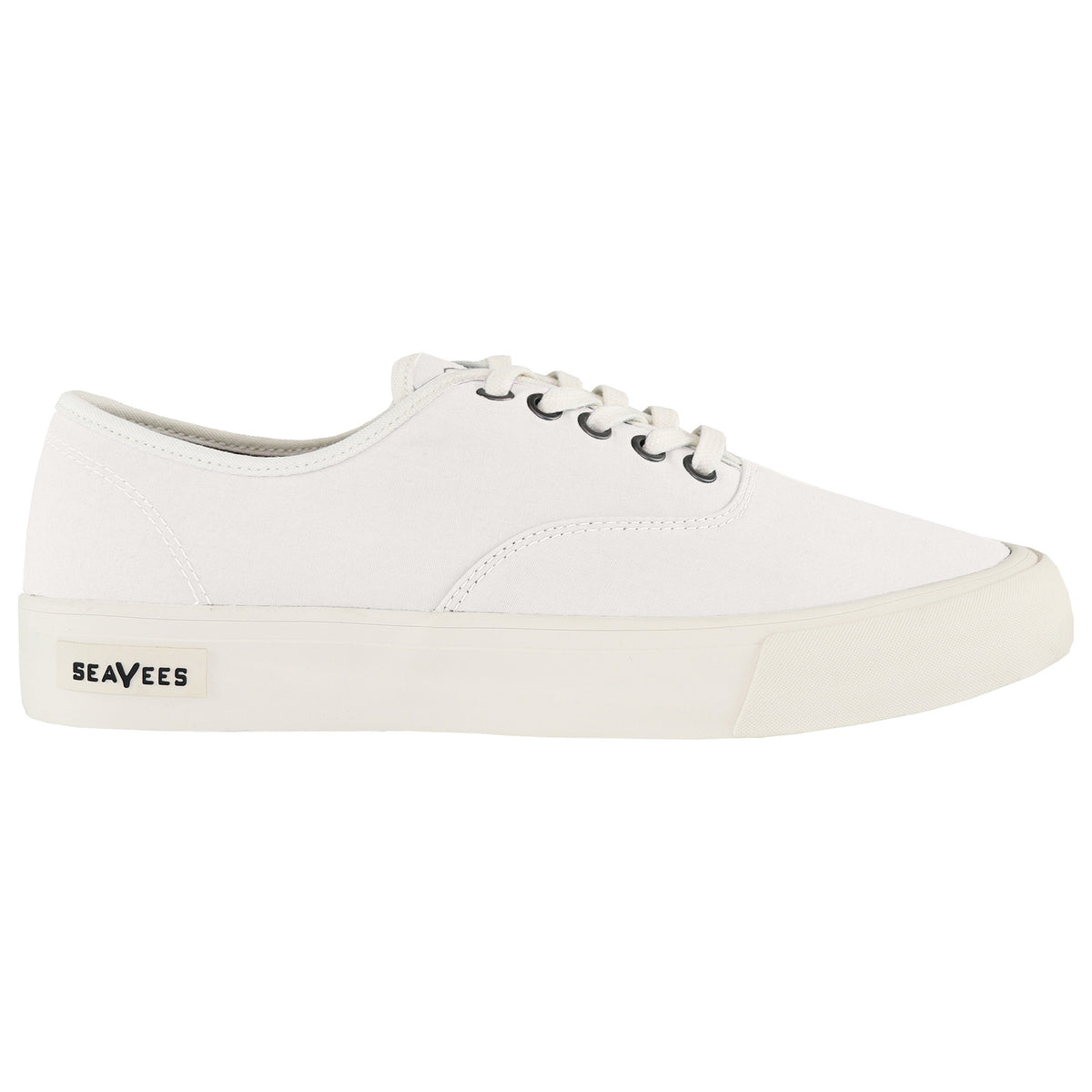 SeaVees Legend Mens White Plimsolls