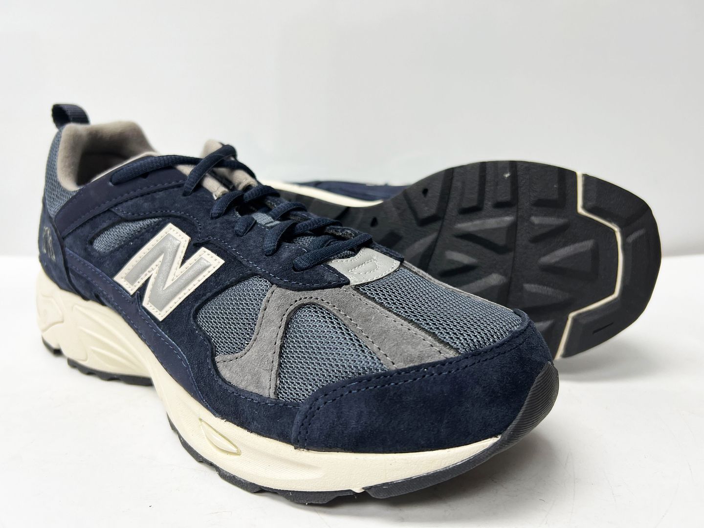 New Balance 878 Mens Navy Trainers NO BOX