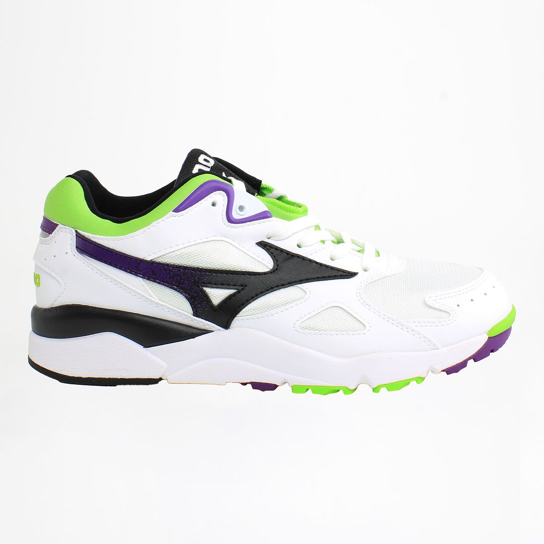 Mizuno Sky Medal Mens White Trainers NO BOX