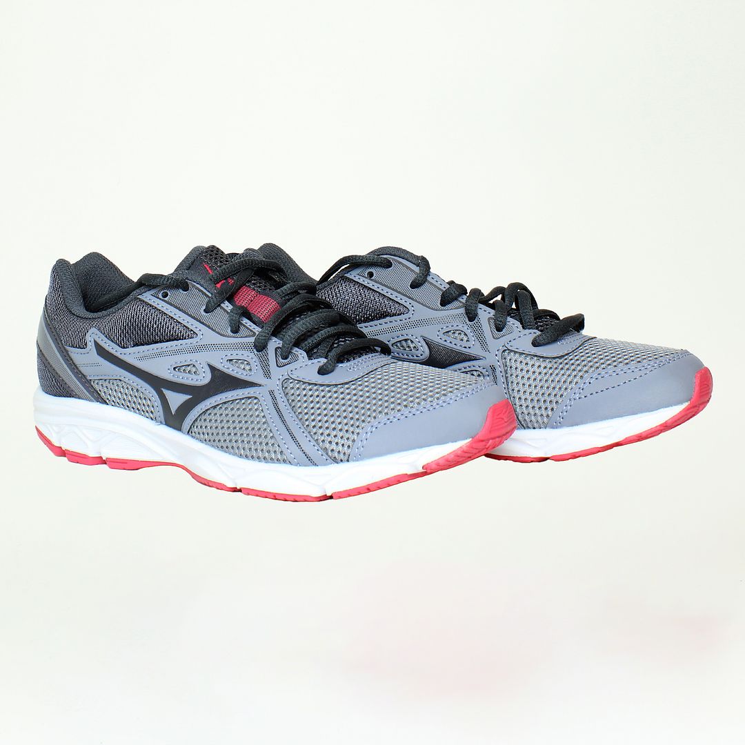 Mizuno Spark 5 Womens Grey Running Trainers NO BOX