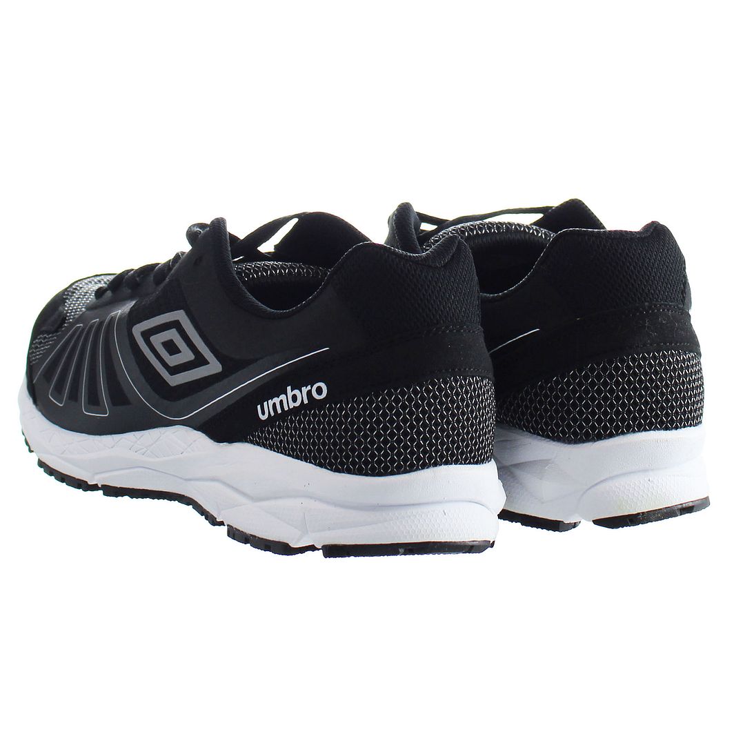 Umbro Pro Runner Black Mens Trainers